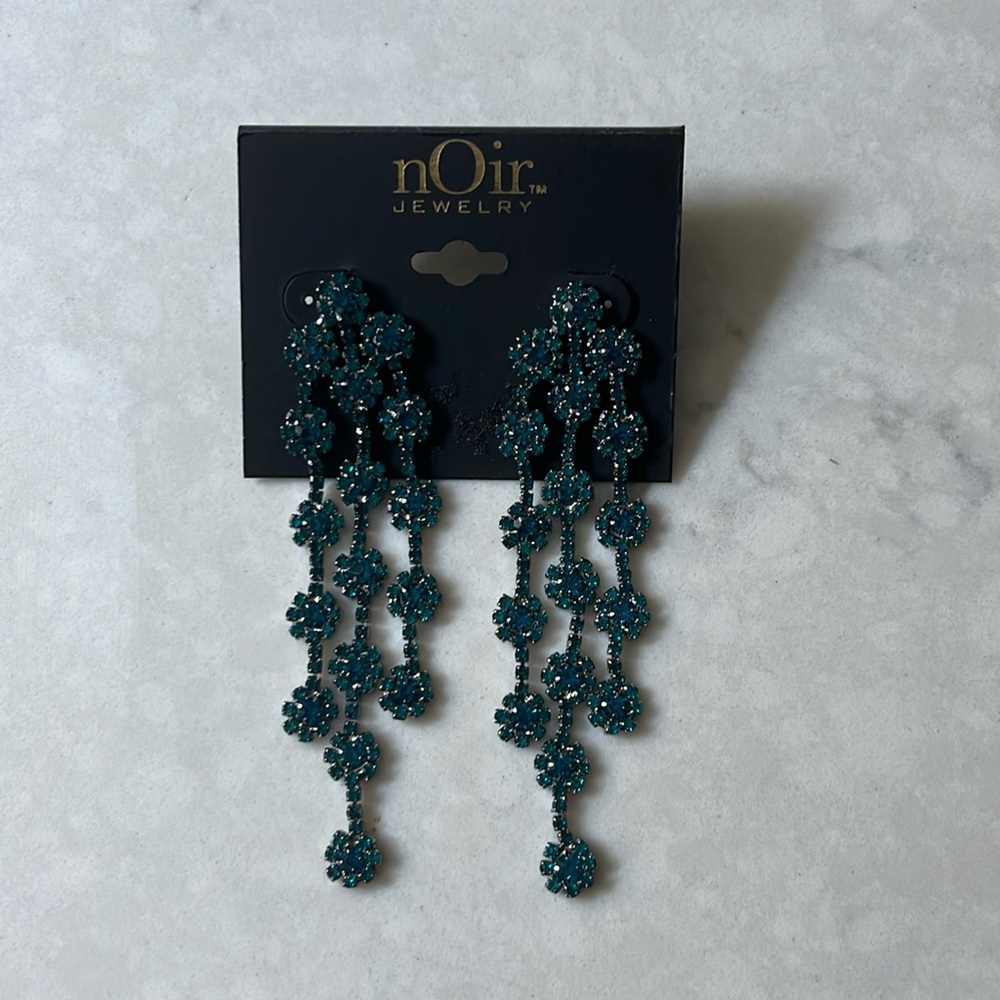 noir jewelry